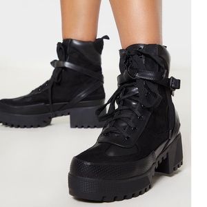 FESTIVAL BOOTS SIZE 6